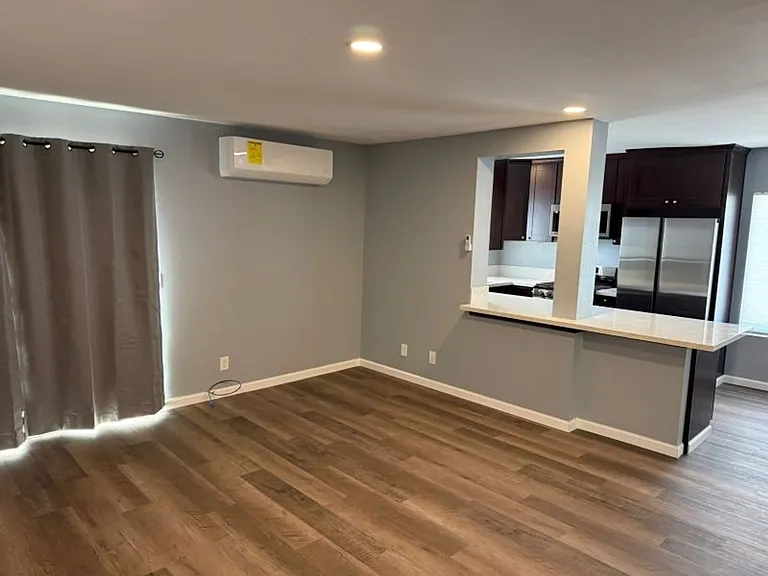 2138 Balboa Ave — Photo 6