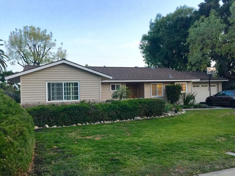 1st image of 568 Black Hills Dr