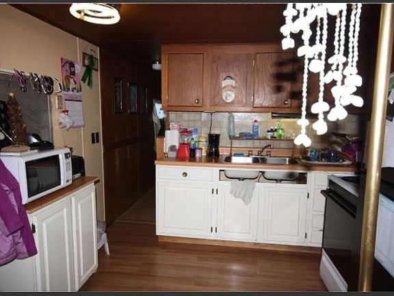 Kitchen in the trailer