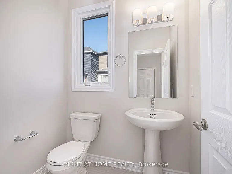 332 Peninsula Rd — Photo 5