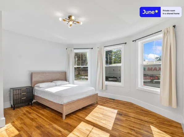 10 Walnut Park #A, Roxbury, MA 02119