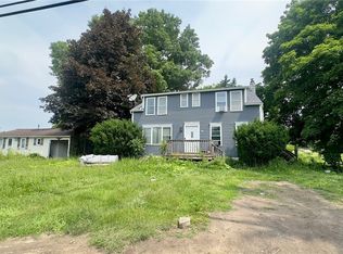 208 Packwood Rd, Geneva, NY 14456