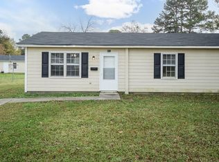 801 S Sumner St, Selma, NC 27576