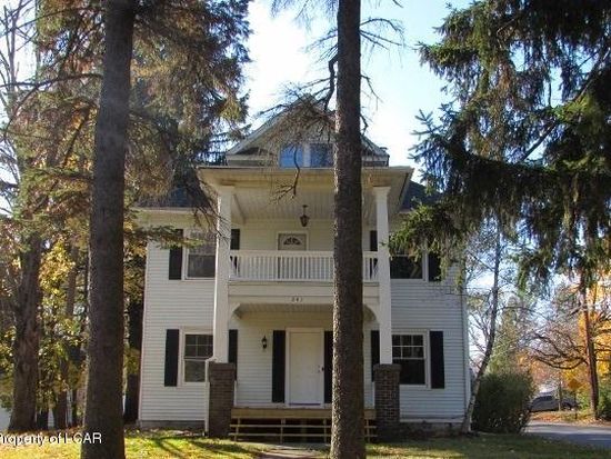 clarks green real estate