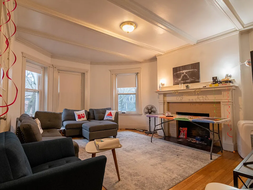 157 Thorndike St #3