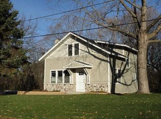 1380 Fox St, Wayzata, MN 55391