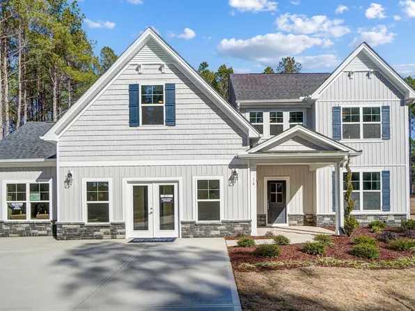 9513 Wood River Dr, Zebulon, NC 27597