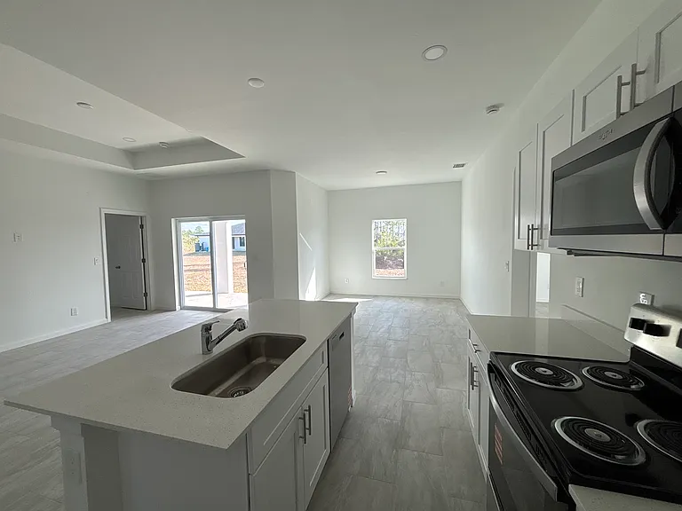 3005 31st St W — Photo 6