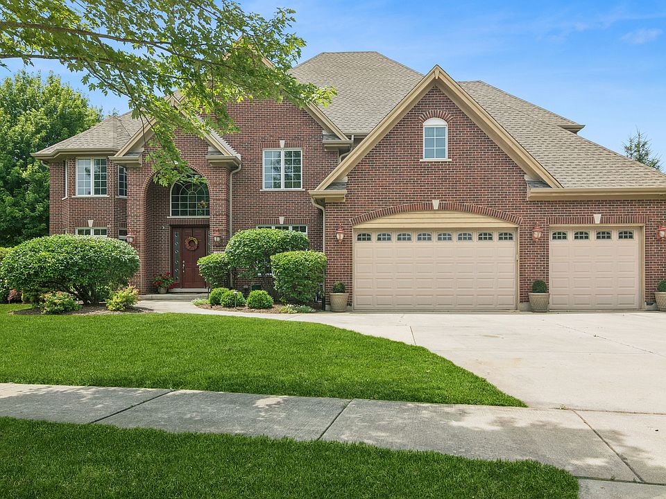 1st image of 775 John Ct