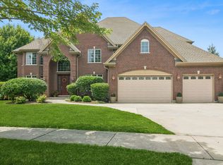 775 John Ct, Lake Zurich, IL 60047