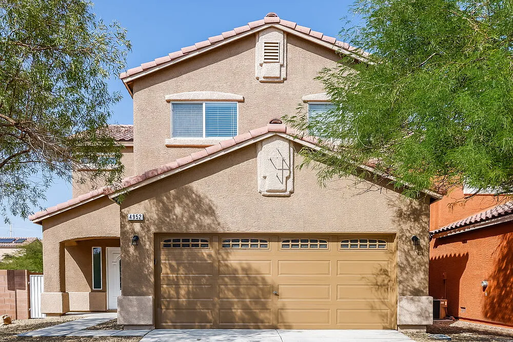 4 bed, 3.0 bath, 2119 sqft, $2,620 — Photo 1