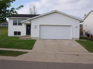 3009 Rose Heights Dr SE, Rochester, MN 55904