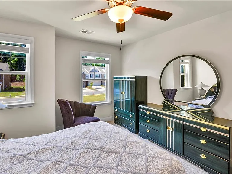2423 Chene Dr — Photo 19
