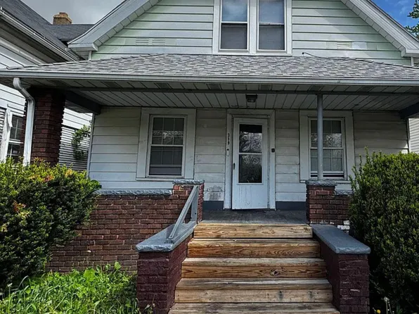319 E Streicher St, Toledo, OH 43608