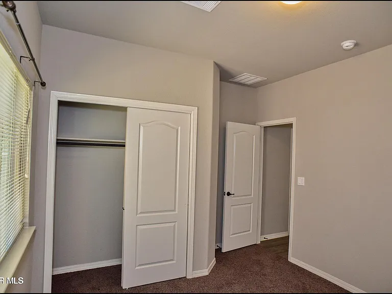 2120 Thomas Lackland St — Photo 24