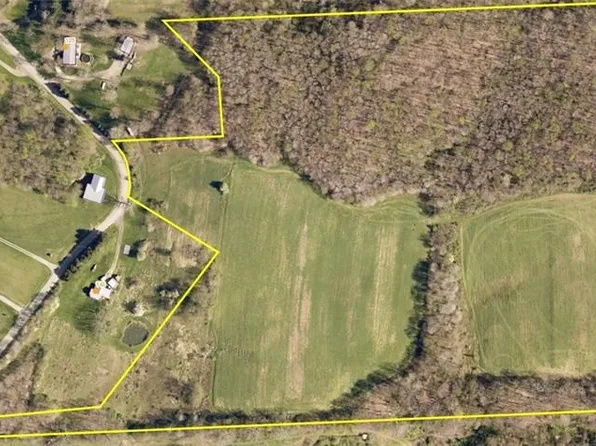 135 Hoon Rd, Butler, PA 16001