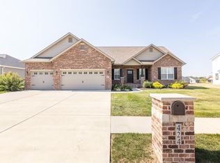 424 Briarberry Dr, Shiloh, IL