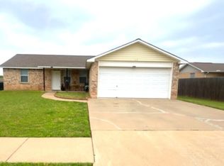 213 Bobbie Ann Ct, Granbury, TX 76049