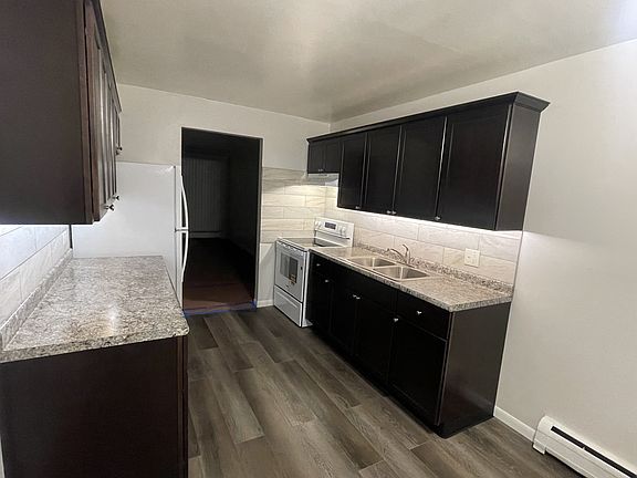 3rd image of 19712 Terrace Ave APT 5