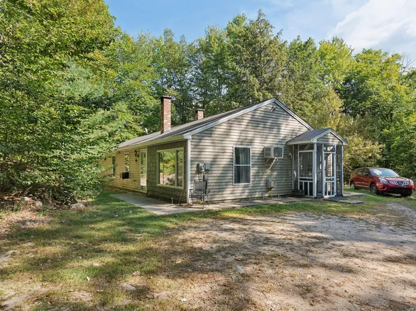 11 Old Thorne Road, Baldwin, ME 04024