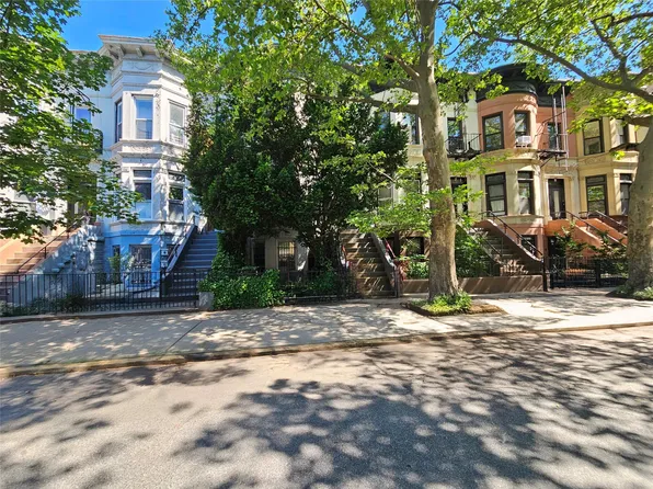 33 Hawthorne Street, Brooklyn, NY 11225