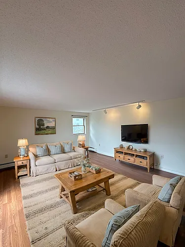 834 State St #3 Photo 1