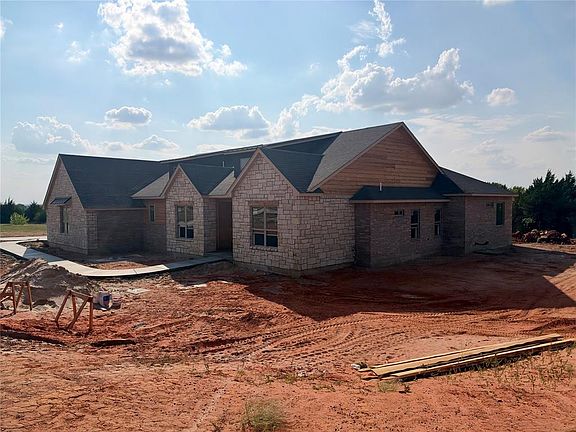 2nd image of 1272 High Meadow Ln