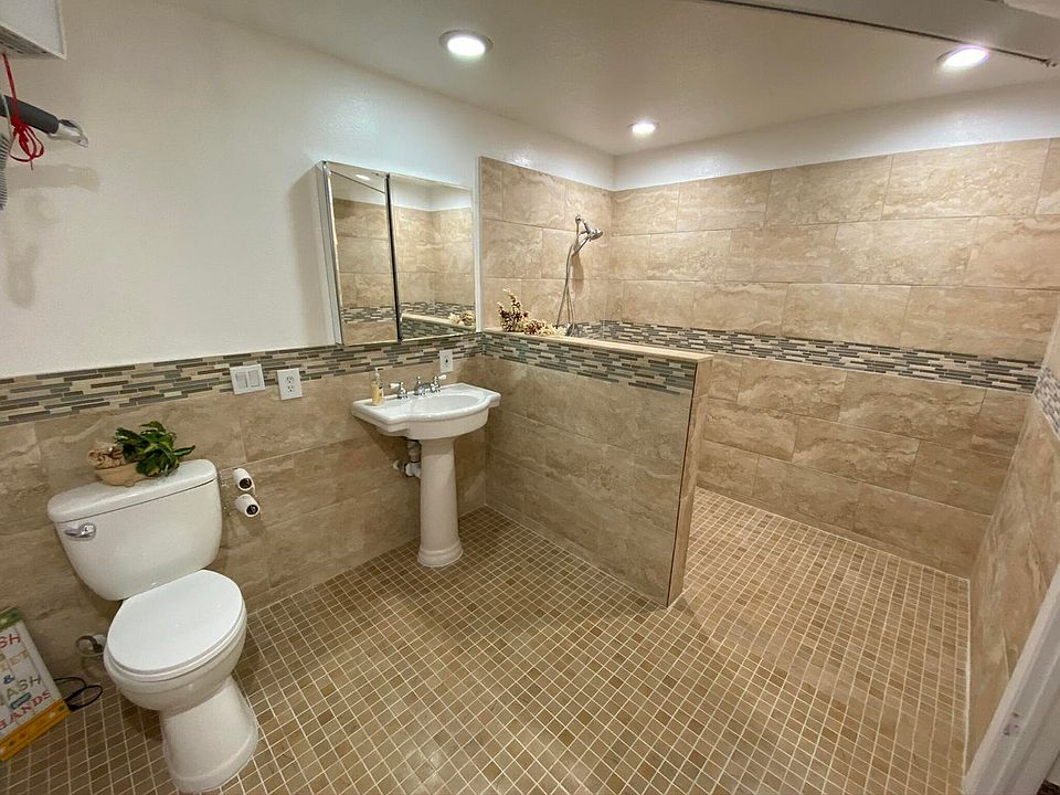 1st image of 1361 SW Gastador Ave