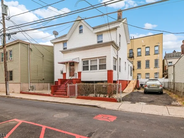 189 Lembeck Ave, Jersey City, NJ 07305