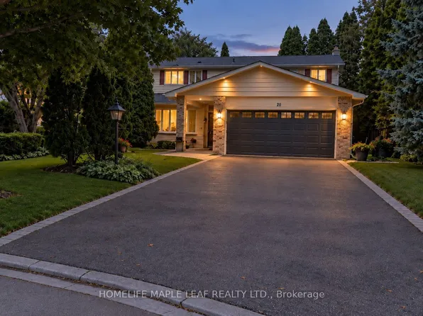 20 Brookfield Ct, Markham, ON L3P 2W9