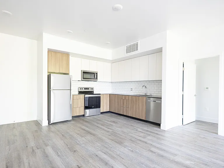301D Apartments — Photo 8