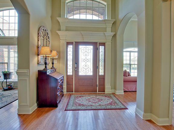 4th image of 6717 Mountain Ledge Dr SE