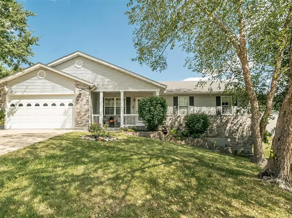 1384 Oakridge Estates Dr, Saint Clair, MO 63077