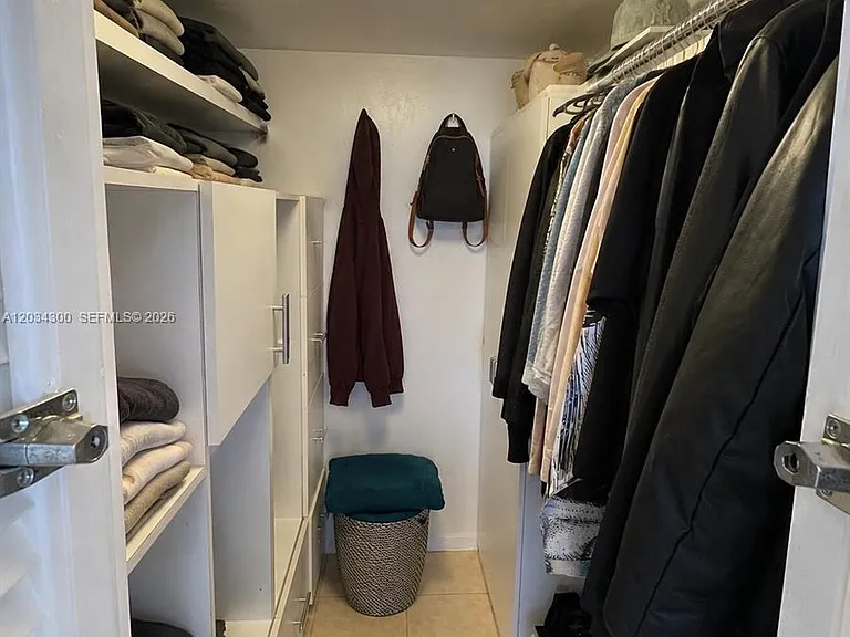 555 NE 15th St #33H — Photo 17