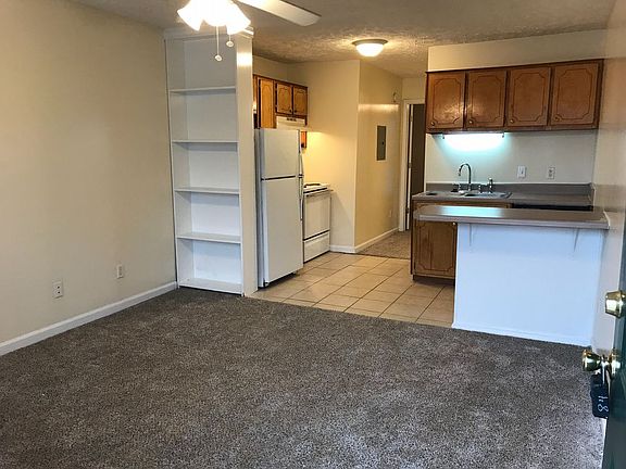 2nd image of 2032 Mercury Blvd APT C-20