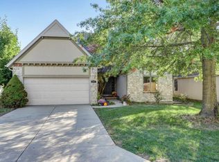 1130 S Carriage Ave, Springfield, MO 65809