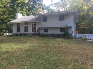 1709 Woodview Cir, Pelham, AL 35124