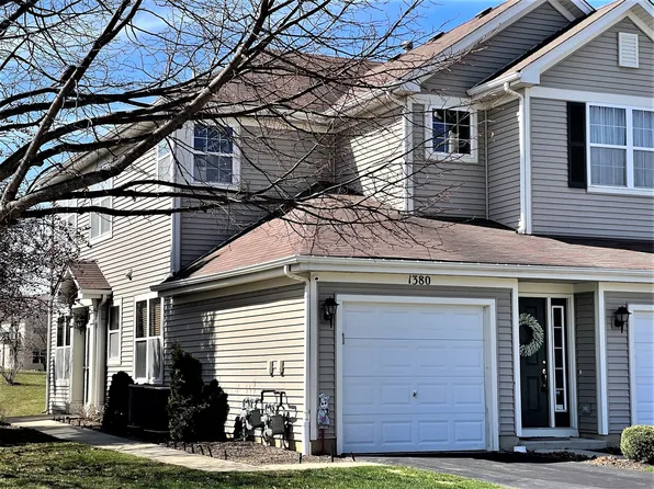 1380 Remington Dr #1, Fox Lake, IL 60020