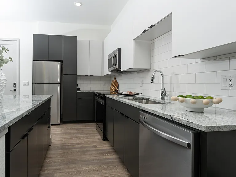Legacy Metro 525 — Photo 29