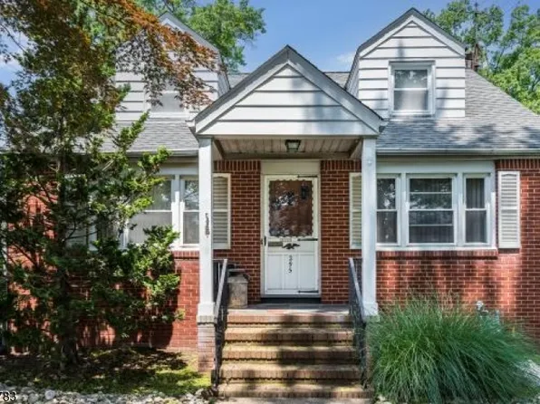 295 W Lincoln Ave, Roselle Park Boro, NJ 07204