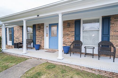 4th image of 26 Tamela Ct