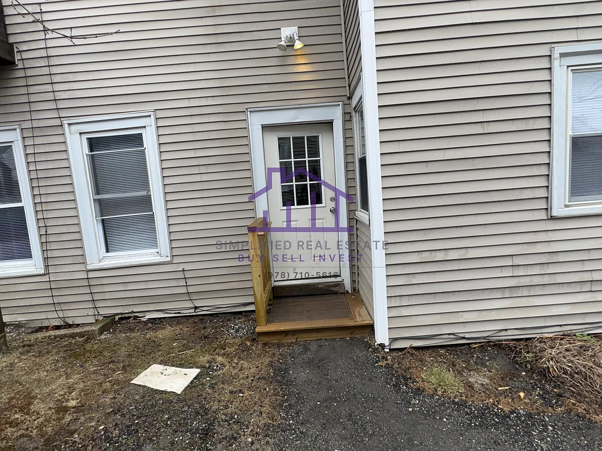 Building Photo - 15 Pleasant St #5