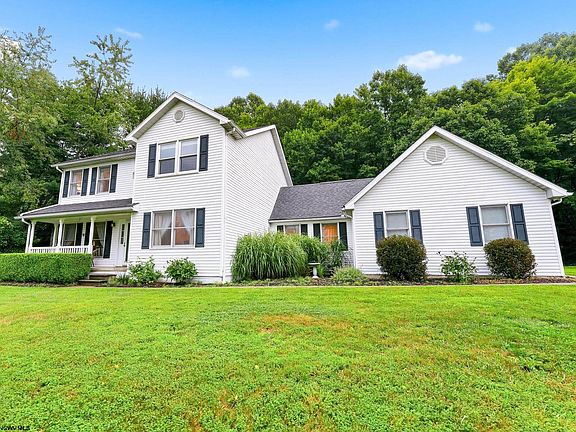 4th image of 1416 Arcadia Dr