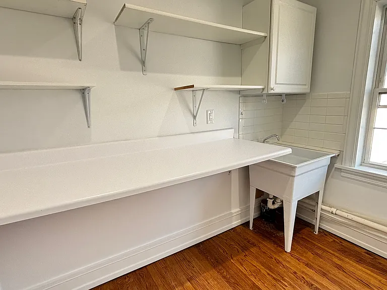 2nd Fl - Laundry Room