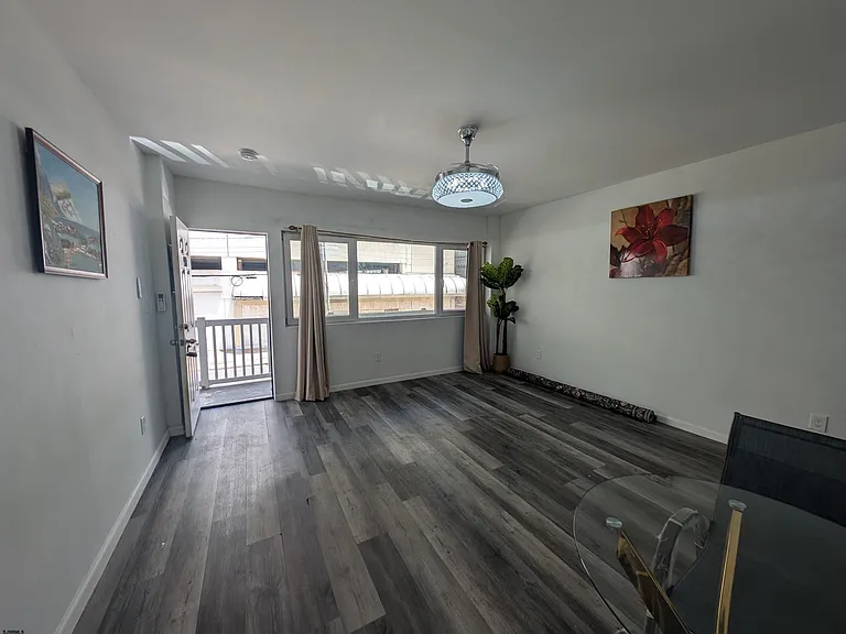 3501 Pacific Ave — Photo 5
