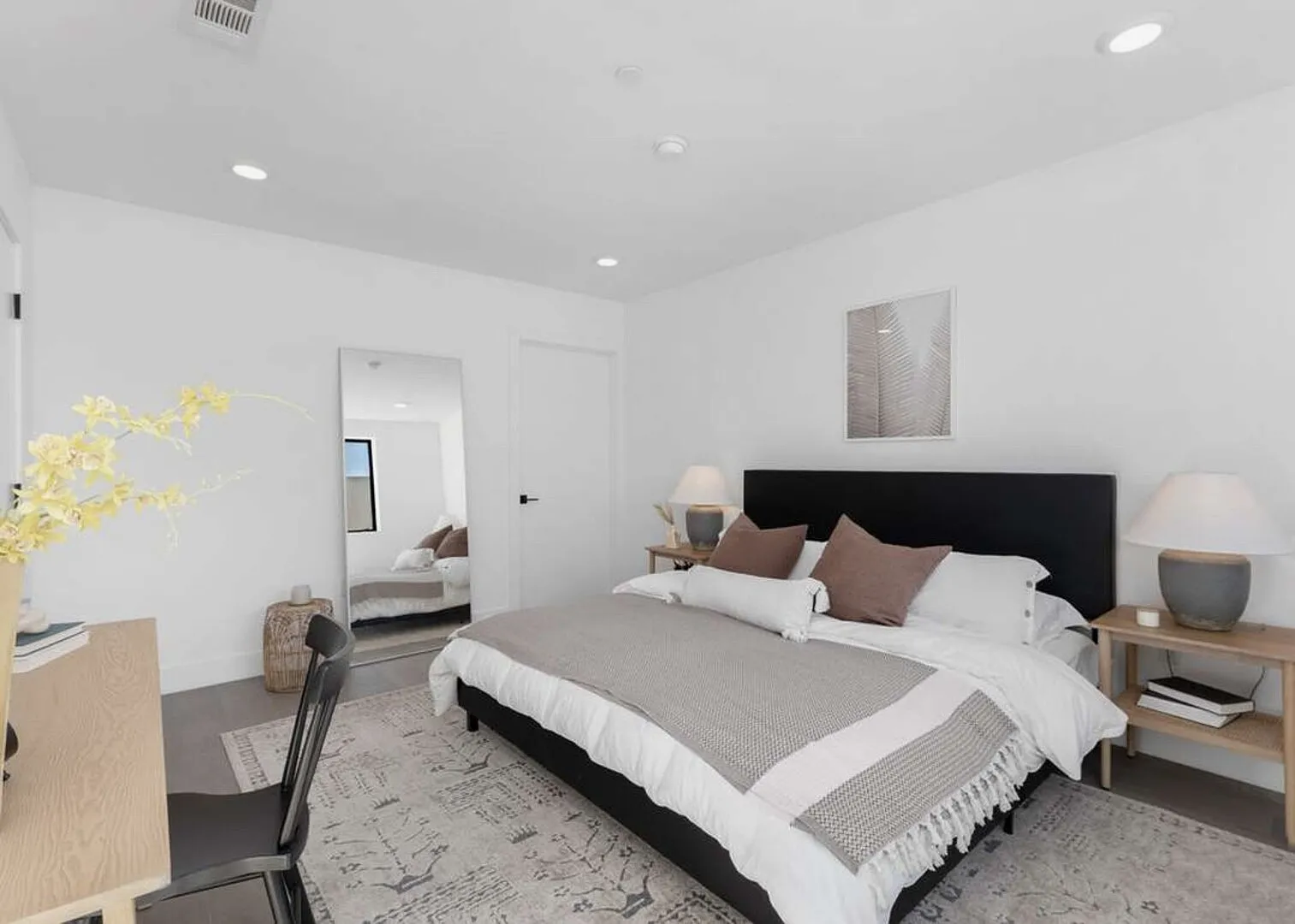 Luxe Silver Lake Home: Rooftop Terrace, Hollywood Views, 3BR/3.5BA — Photo 2