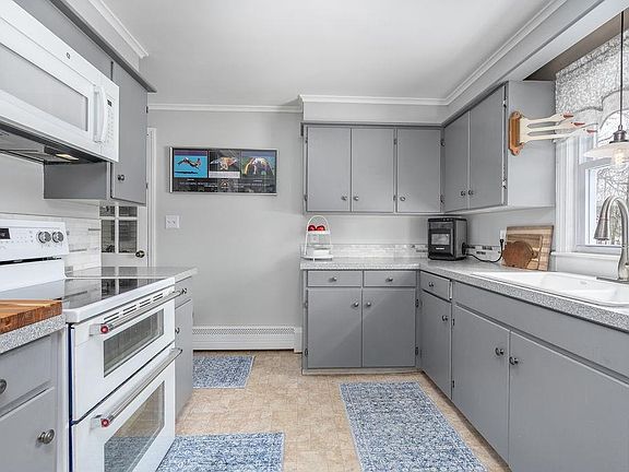 4th image of 1050 Dover Road