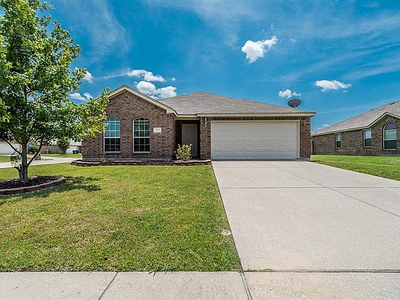 2nd image of 301 Olivia Ln