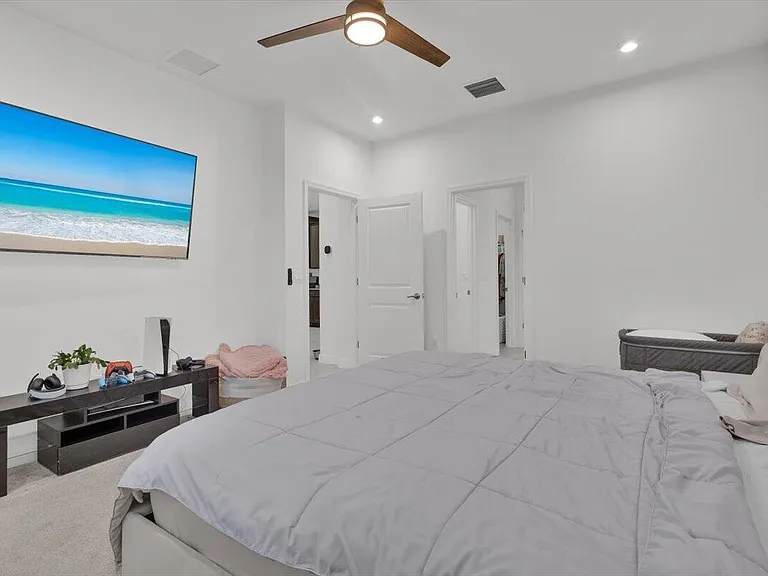 14391 SW Skye Dr — Photo 32