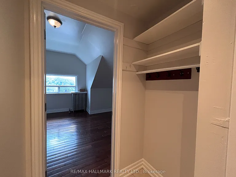 27 Delaware Ave #LOFT — Photo 11